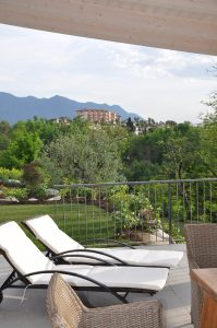 180610 Liegen Terrasse 1