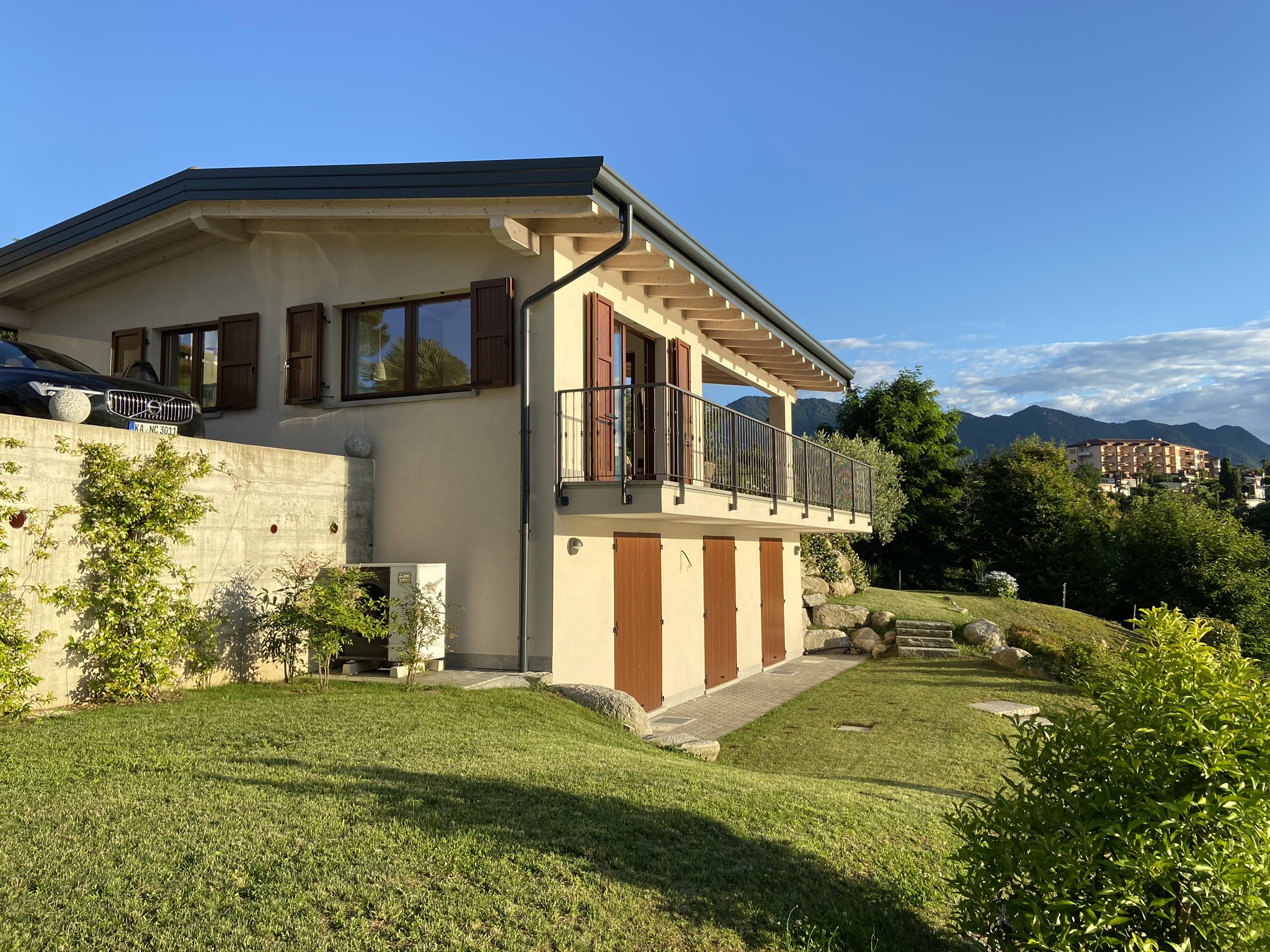 2020-06-20_20-05-50 Gartenansicht unten Nord